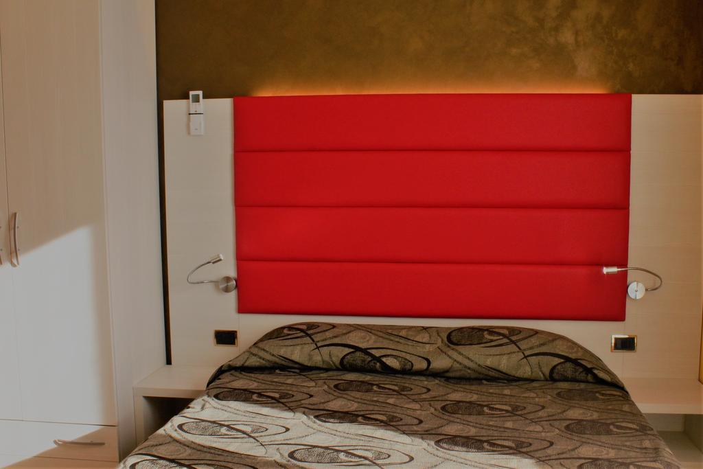 Hotel Eco Del Mare Марина-ді-Масса Екстер'єр фото