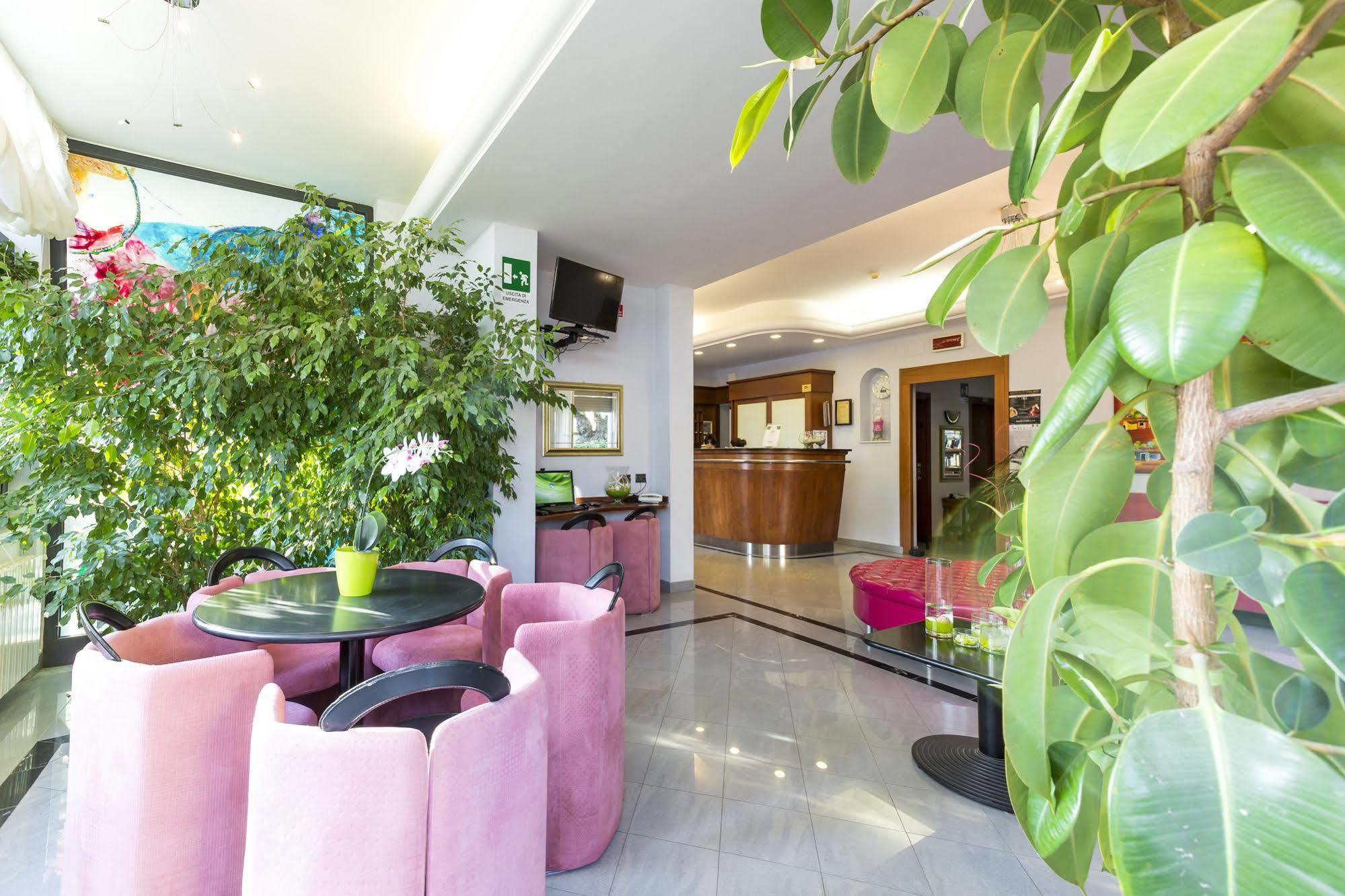 Hotel Eco Del Mare Марина-ді-Масса Екстер'єр фото