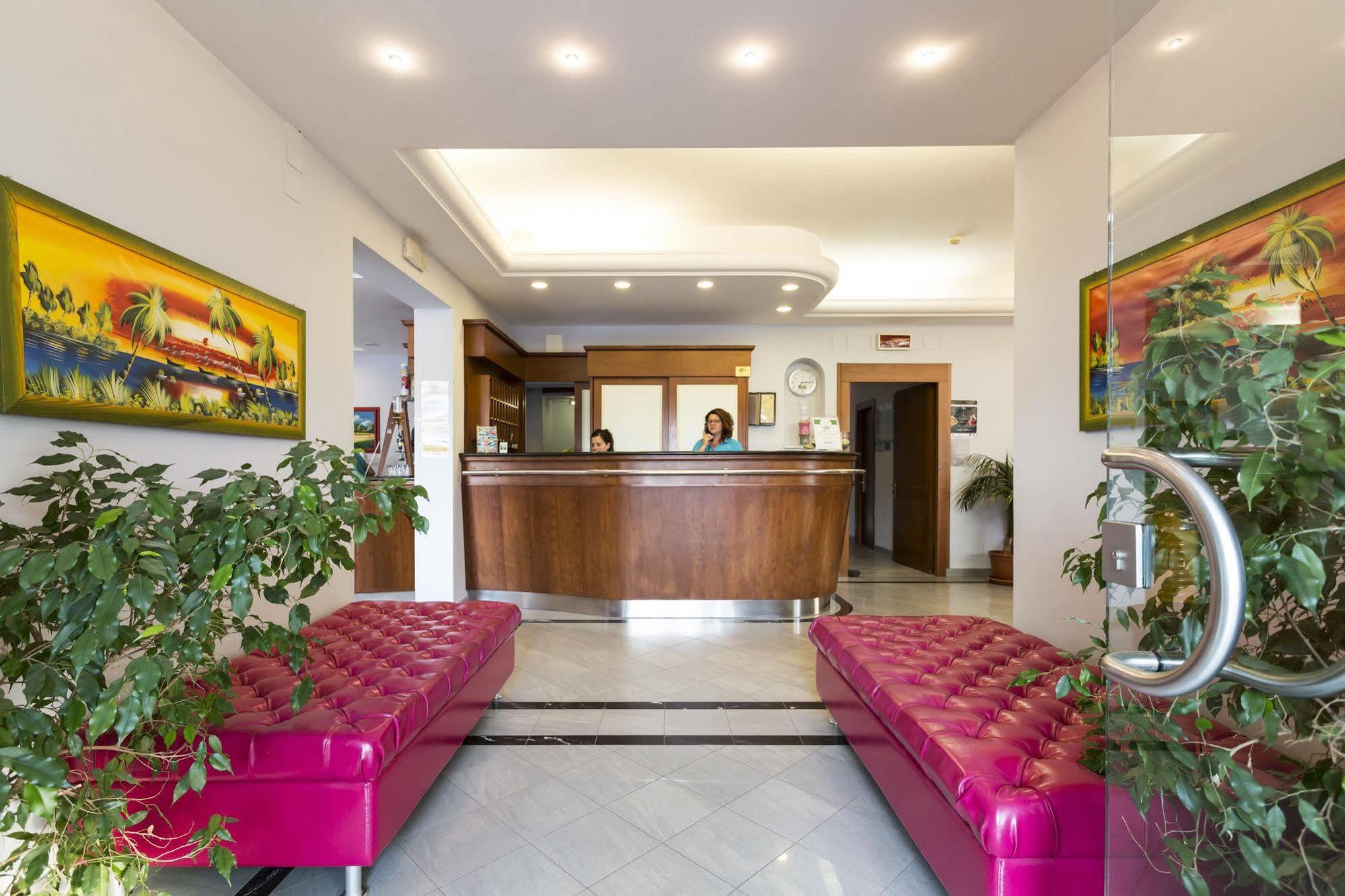 Hotel Eco Del Mare Марина-ді-Масса Екстер'єр фото